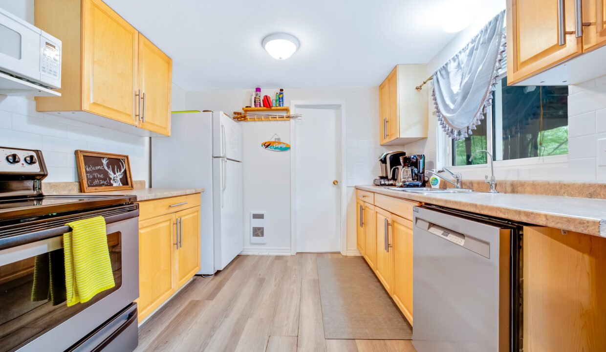 MLS | 32 Beachli Lane | 016