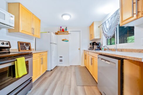 MLS | 32 Beachli Lane | 016