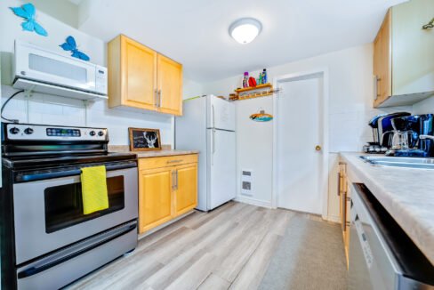 MLS | 32 Beachli Lane | 017