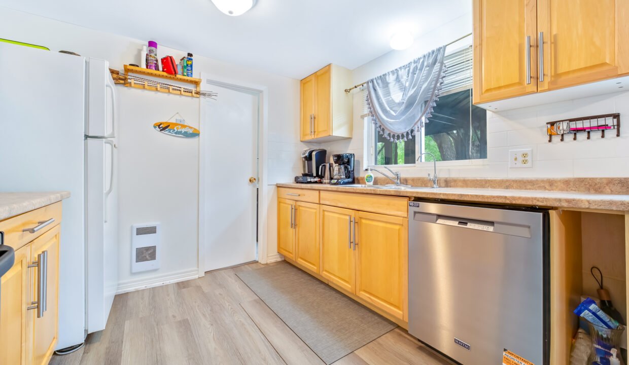 MLS | 32 Beachli Lane | 018