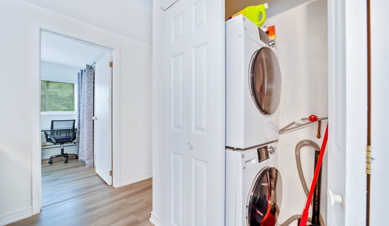 MLS | 32 Beachli Lane | 027